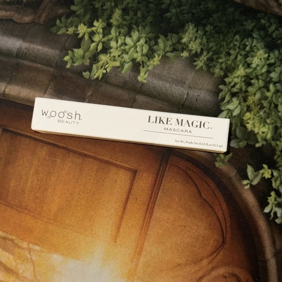 New Woosh Beauty LIKE MAGIC MASCARA - Picture 3 of 6